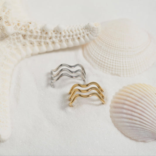 Triple Wave Geometric Ring