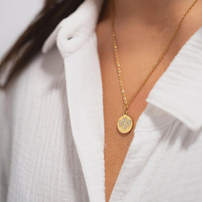 Bee Pendant Necklace Gold